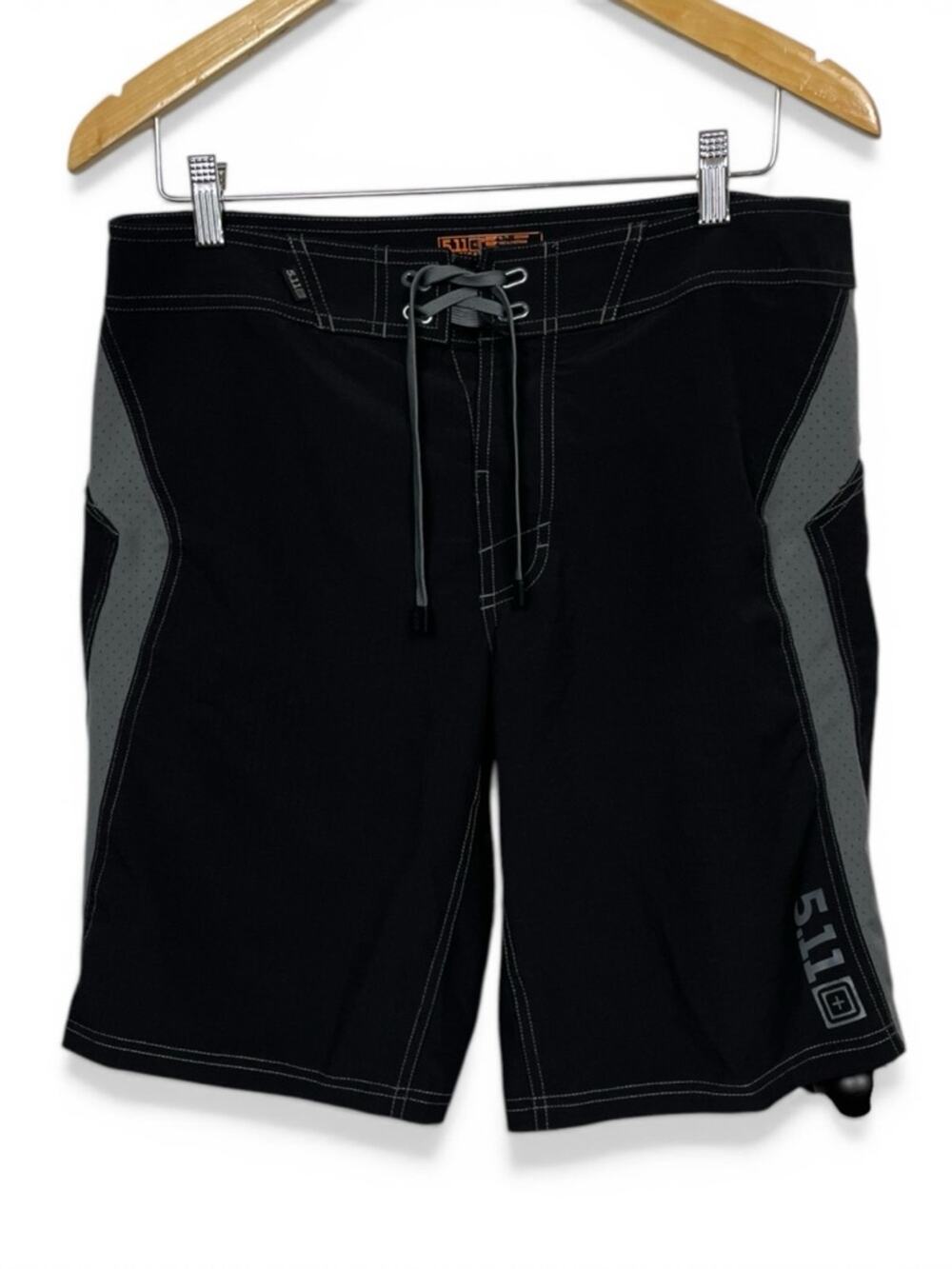 5.11 Tactical Tactical Men’s Black & Gray performance Swim Boardshorts size 33